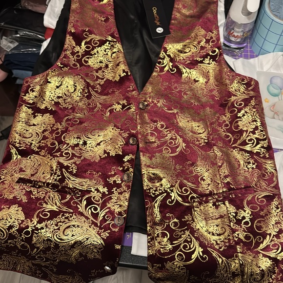 Chaudry Burgundy and Gold Paisley Vest - Picture 3 of 10